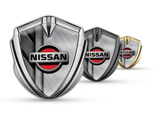 Nissan Emblema Metal Insignia Maestro Esquema Acero Inox Borde